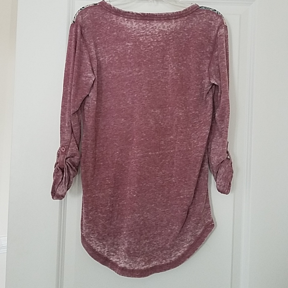 Roxy V-Neck Tee Shirt - Picture 4 of 4